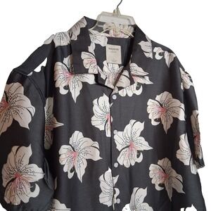 Massive‎ Luxury Men L Button Down Casual Floral Hawiian Style Short Sleeve NWT